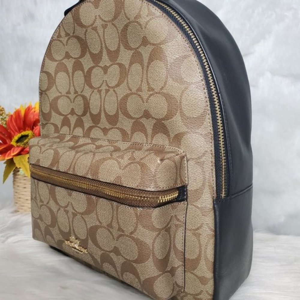 COACH MEDIUM CHARLIE BACKPACK IN SIGNATURE CANVAS - Picture 4 of 6